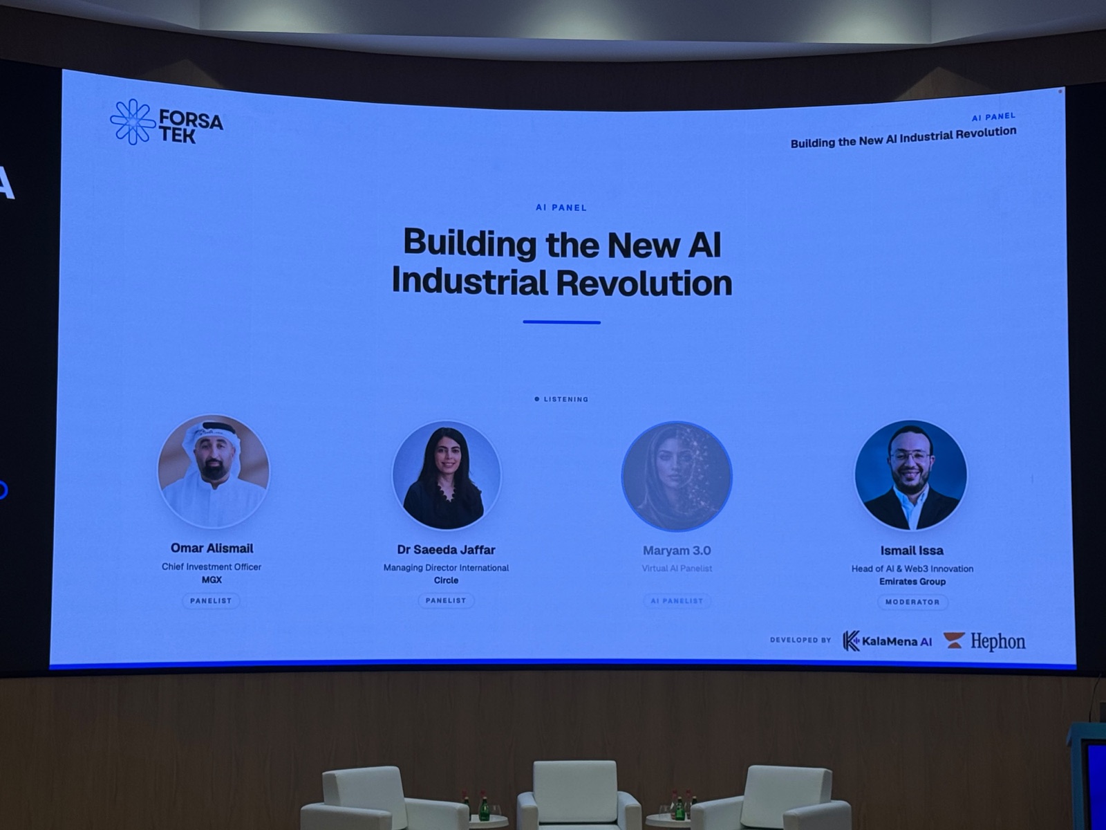 The ForsaTEK stage screen listing Maryam 3.0 as a virtual AI panelist alongside the human panelists and the moderator